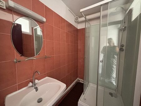 Location Appartement 1 pièce 34m² ANGOULEME 16000 - Photo 4