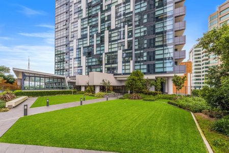 Modern Apartment in the Heart of Chatswood ** Available 29/11/25 ** - Photo 2