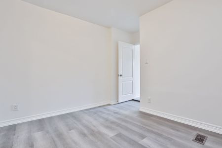 For Lease - 499 St Clarens Avenue Unit# Unit 2, Toronto, Ontario - Photo 2