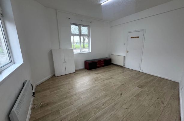 Saffron Lane, Aylestone, Leicester, LE2 - Photo 1