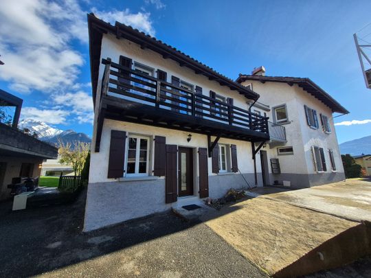 APPARTEMENT 2.5PCES AVEC CACHET REFAIT A NEUF - Photo 1