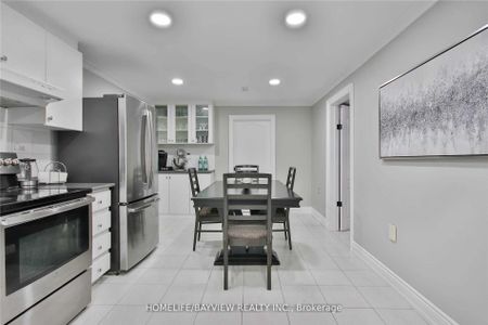 For Lease - 72 Keegan (Lower) Crescent, Toronto, Ontario - Photo 3