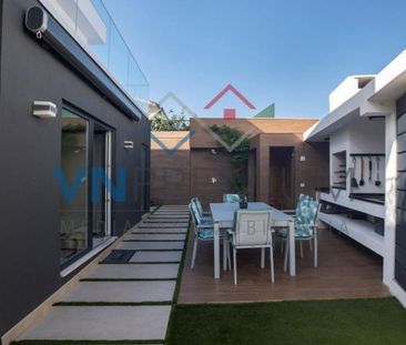 Luxury 4 room Detached House for rent in Cascais e Estoril, Portugal - Photo 3