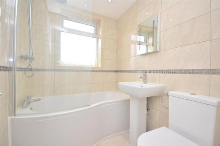 4 bedroom house to rent - Photo 5