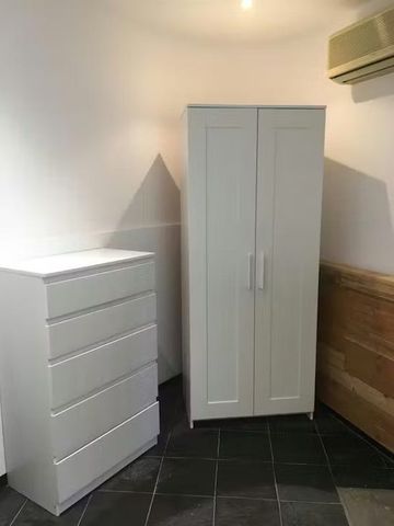 Carrer de Castellet, Barcelona, Catalonia 08034 - Photo 2