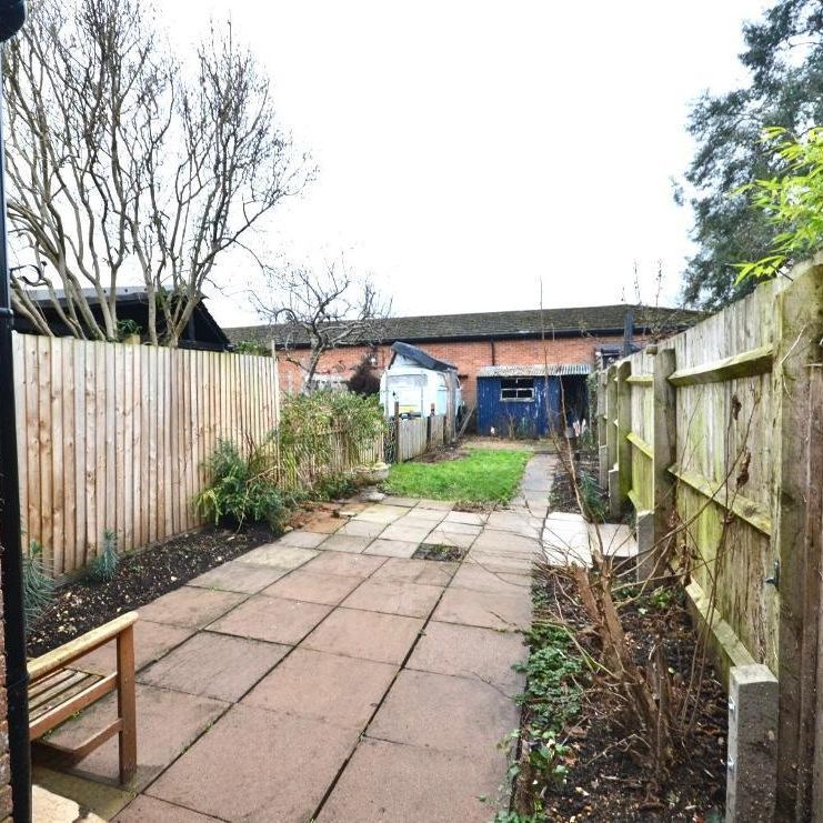 3 bedroom terraced house to rent - Photo 1