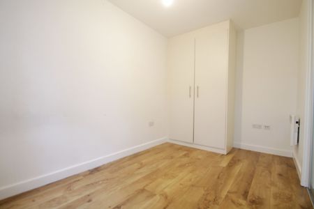 Hurley House, 31 Park Lodge Avenue, West Drayton, UB7 - Photo 5