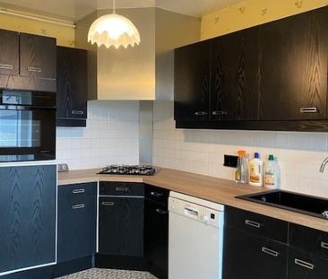 Appartement F3 avec balcon, garage et 2 caves dans une résidence sé... - Photo 3