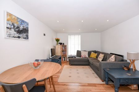 Waldegrave Road, London, SE19 - Photo 2