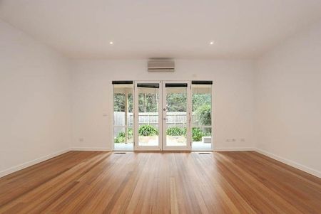 6/135 Locksley Road, Eaglemont VIC 3084 - Townhouse For Rent | Domain - Photo 5