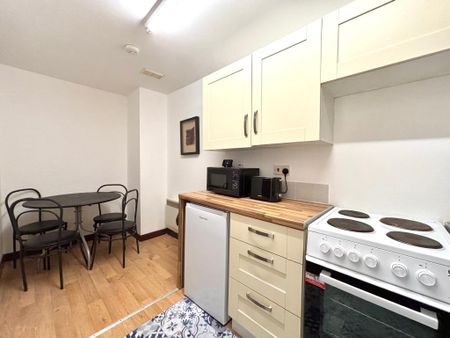 1 bedroom flat to rent - Photo 5