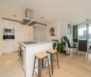 Fairmont Avenue Canary Wharf, E14 - Photo 6