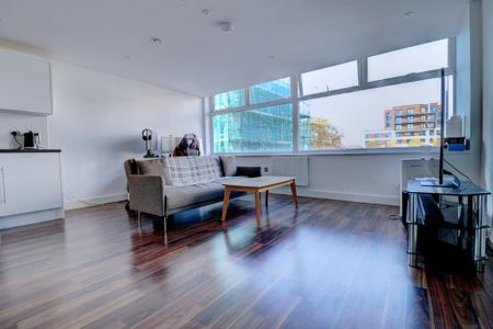 1 bedroom apartment to rent - Photo 2