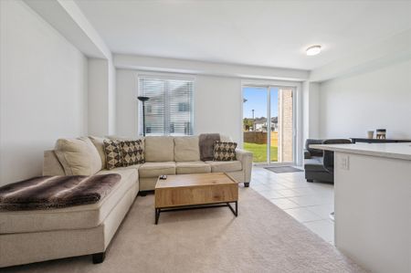 For Lease - 13 EDMINSTON Drive, Centre Wellington, Ontario - Photo 2