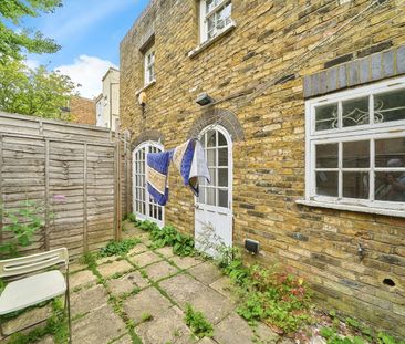 4 Bed Flat, Lillie Road, SW6 - Photo 4
