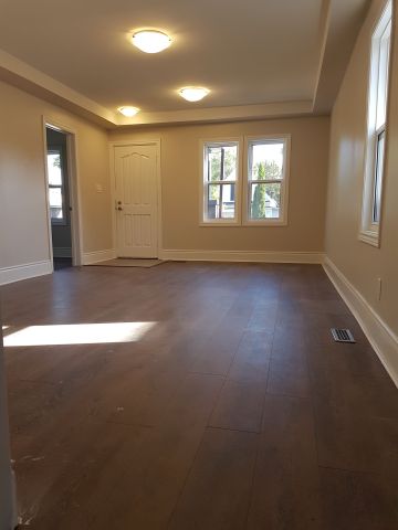 For Lease - 290 Eulalie Avenue Unit# Unit 1 (MAIN), Oshawa, Ontario - Photo 2