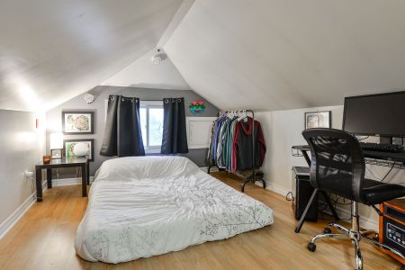 For Lease - 122 Raglan Street, Essa, Ontario - Photo 3