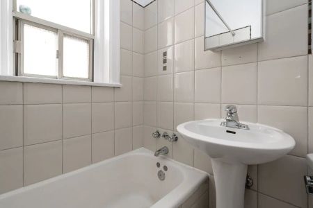 1 Claude Avenue — 1 Bedroom - unit 302 - Photo 4
