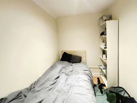 4 bedroom terraced house to rent - Photo 5