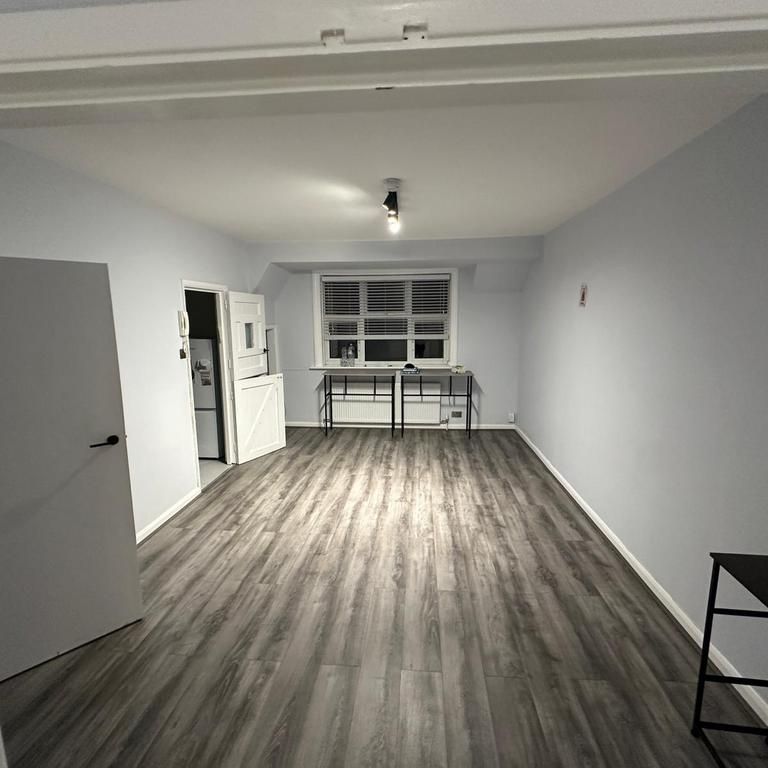 3 bedroom flat to rent - Photo 1