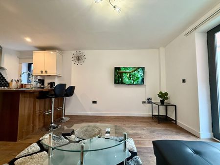 2 Bed Flat, Bloom Street, M3 - Photo 3