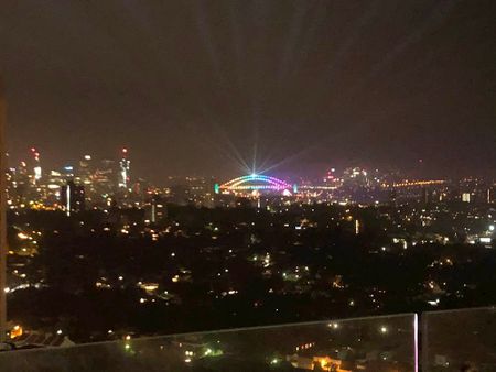 Bondi Junction - Photo 2