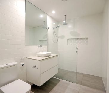 Modern and Conveniently Located - Enter via Howell Close - Photo 2