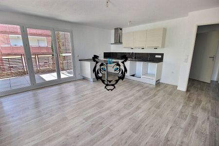 LOCATION T2 PUGET SUR ARGENS, - Photo 2