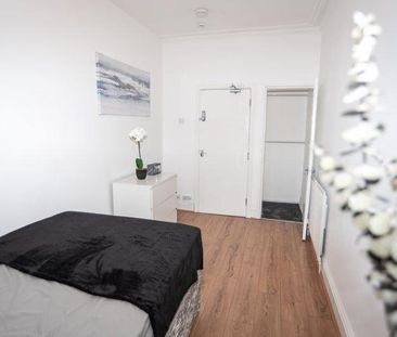 1 bedroom in a house share to rent - Photo 6