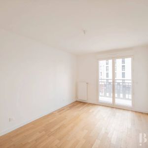 Rental Apartment Courbevoie Marceau - République - Photo 2