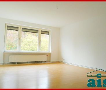 ais-GmbH bietet an: Renovierte 3 Zimmer Wohnung mit 2x Balkon. - Photo 2