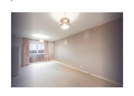 1 Bed Flat, Wren Court, CR0 - Photo 2