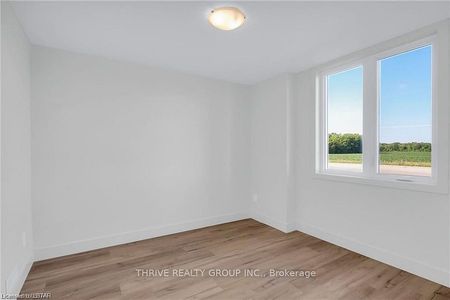 For Lease - 1595 Capri Crescent Unit# 26, London North, Ontario - Photo 5