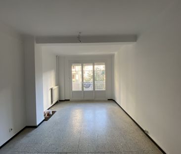 Location Appartement 3 pièces 57m² TOULON 83000 - Photo 4