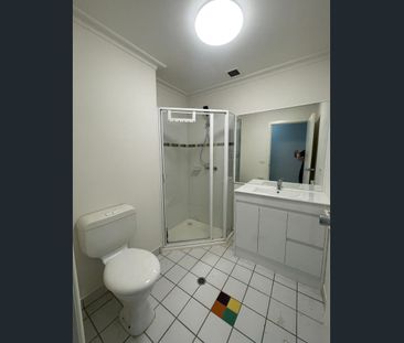 Studio apartment at the centre of Melbourne CBD - Photo 2