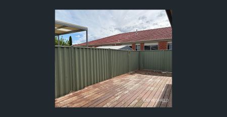 Perfect Family Home Located in Wyndham Vale ! - Photo 3