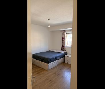 Room in a Shared House, Queens Road, E13 - Photo 2