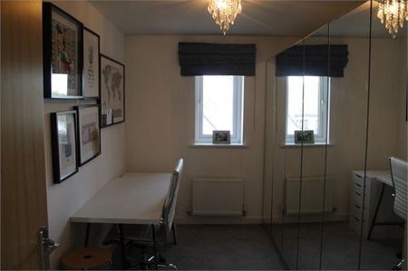 2 bedroom flat to rent - Photo 3