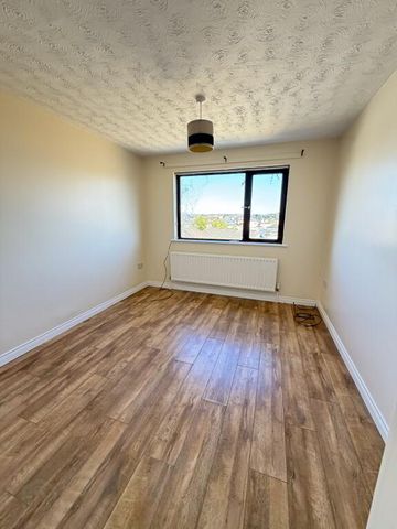 8 Barcroft Park, Newry, BT35 8EN - Photo 2