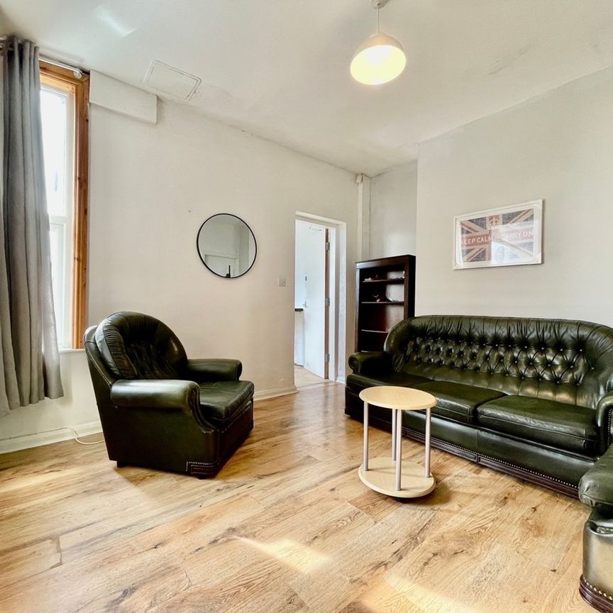 Room in a Shared House, Nottingham, NG7 - Photo 1