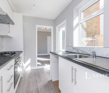 2 bedroom semi-detached to rent Portland Road, Kingston upon Thames... - Photo 1
