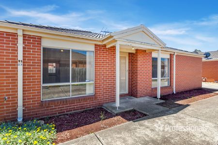 23/52 Latham Street, Werribee VIC 3030 - Photo 2