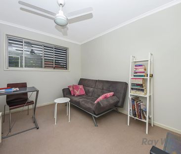 Secure & quiet complex - super modern townhouse! - Photo 5