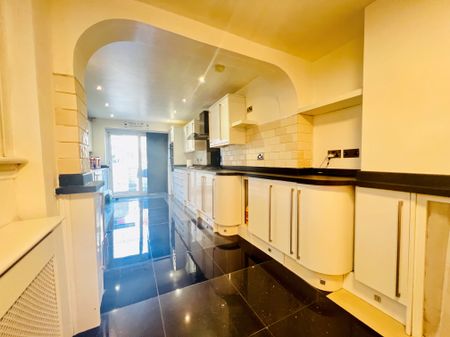 2 bedroom house to rent The Drive, Thornton Heath, CR7 - Photo 3