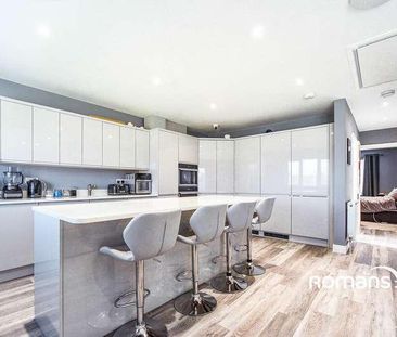 Don Close, Swindon, Wiltshire, SN25 - Photo 3