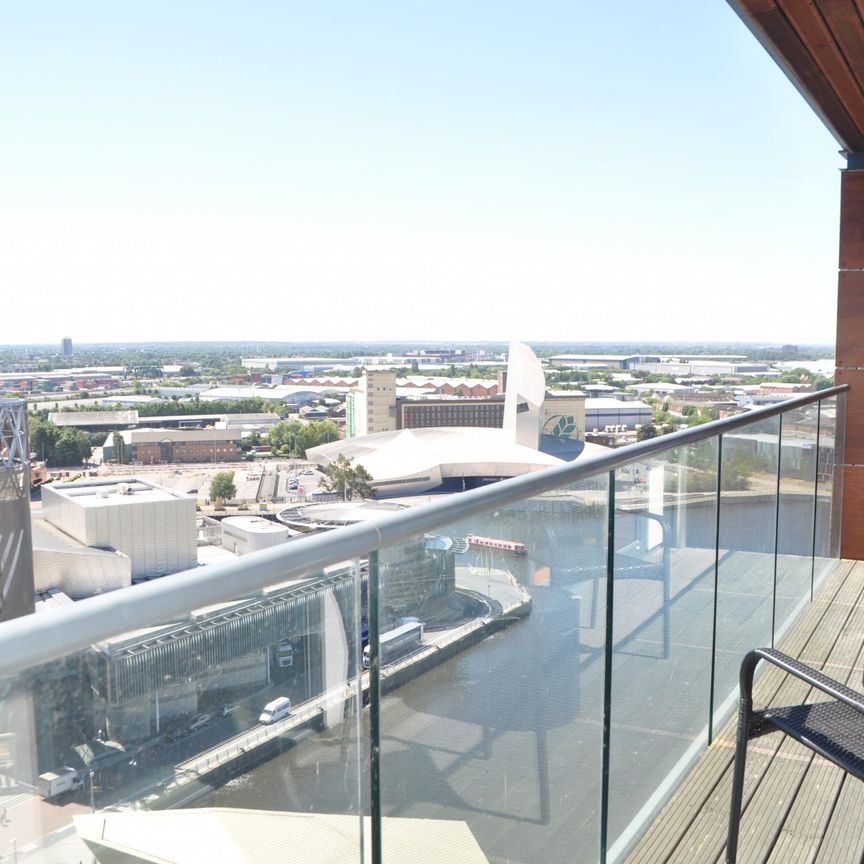 City Loft, 94 The Quays, SALFORD - Photo 1