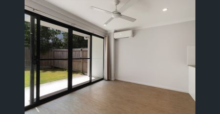 NEAT TOWNHOUSE IN THE HEART OF CALOUNDRA - Photo 2