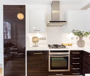 A one bedroom flat situated moments from Marylebone High Street and... - Photo 6