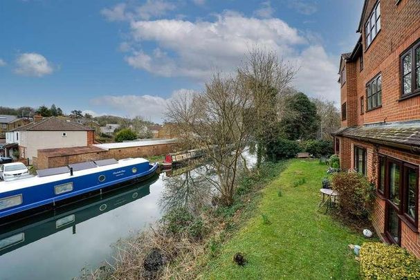 Old Mill Gardens, Berkhamsted, HP4 - Photo 1