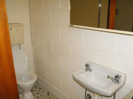 Quiet Comfort, Prime Location - Photo 5